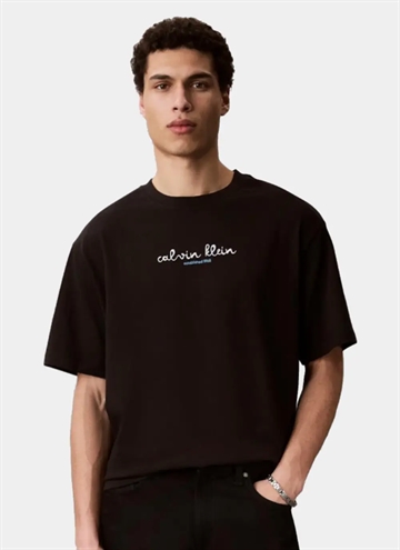 Calvin Klein 16s Travel Lines T-shirt